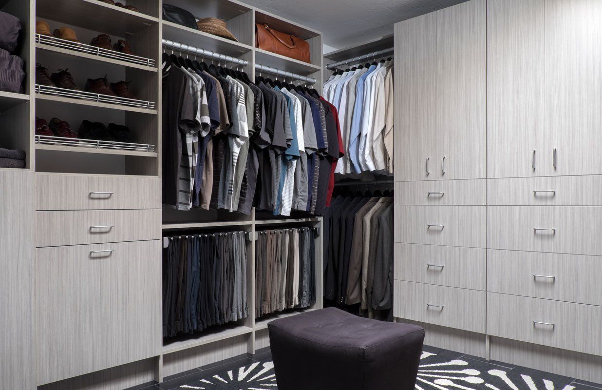 Custom Walk in Closet Systems
