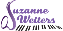Logo: "Suzanne Welters" in paarse letters met een pianoklavier onderaan.