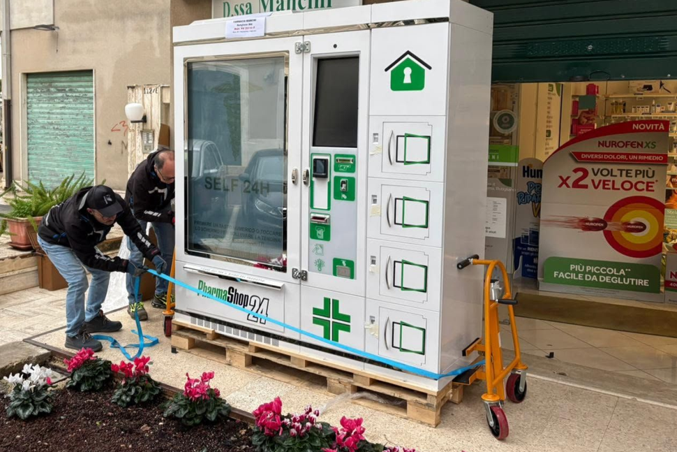 Tecnico in installazione di attrezzatura farmaceutica