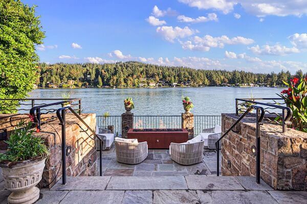Town Car Service in Lake Oswego, Oregon