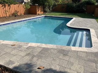 How to Lower pH in a Pool