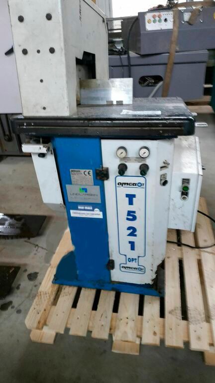 OMGA T521