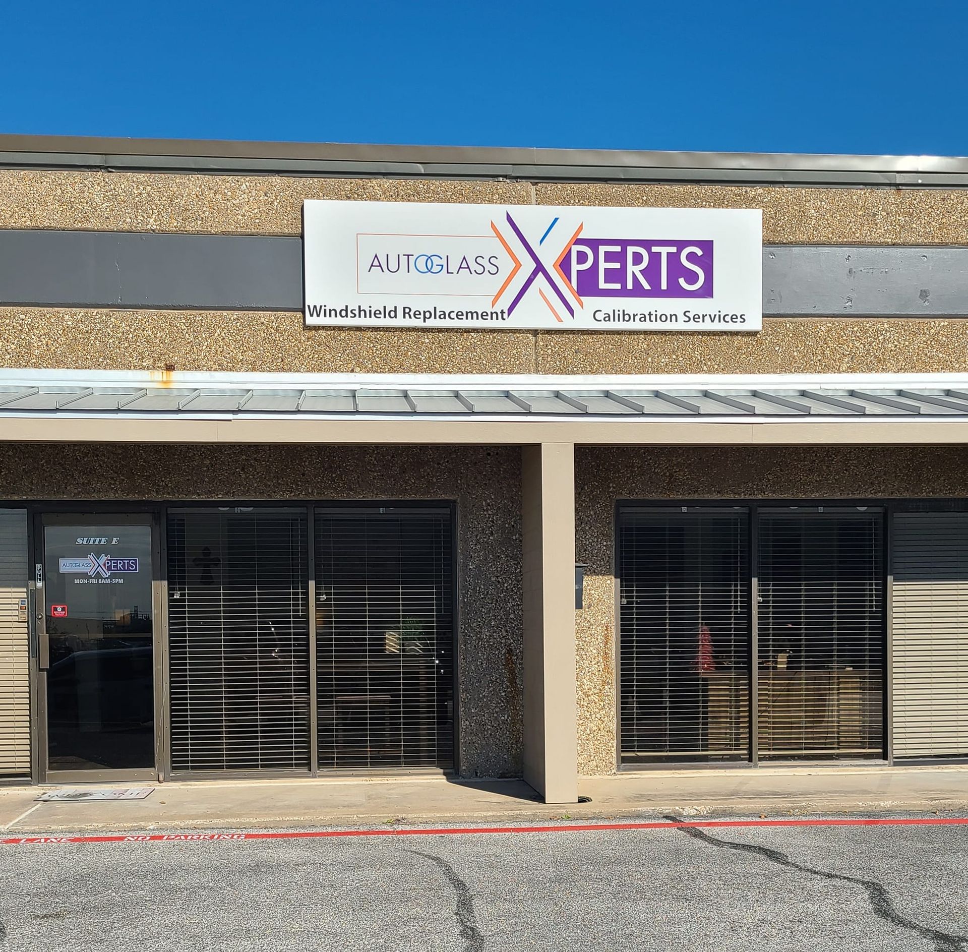Auto Glass Xperts Front Office — Fort Worth, TX — Auto Glass Xperts