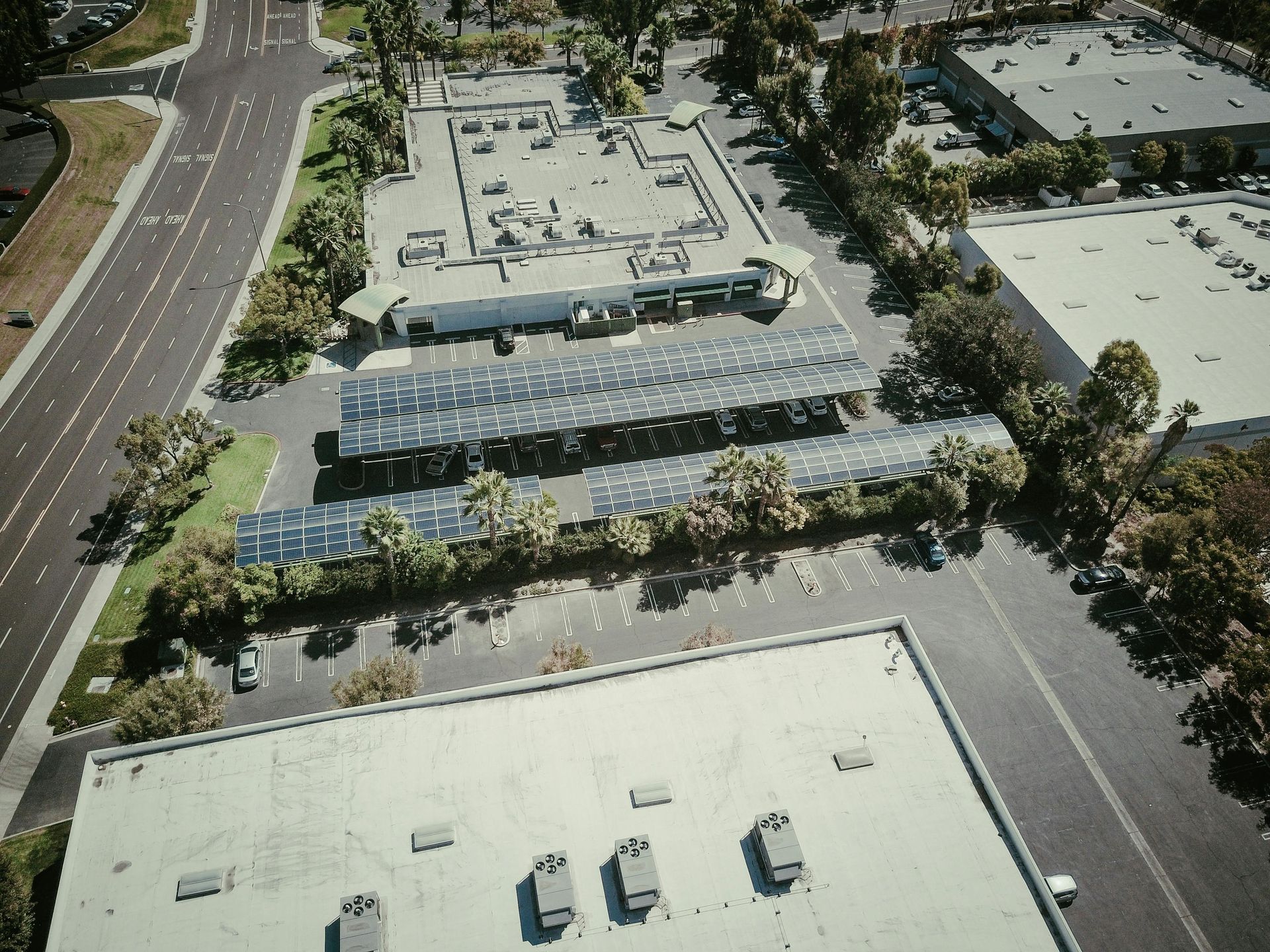 COMMERCIAL SOLAR SOLUTIONS