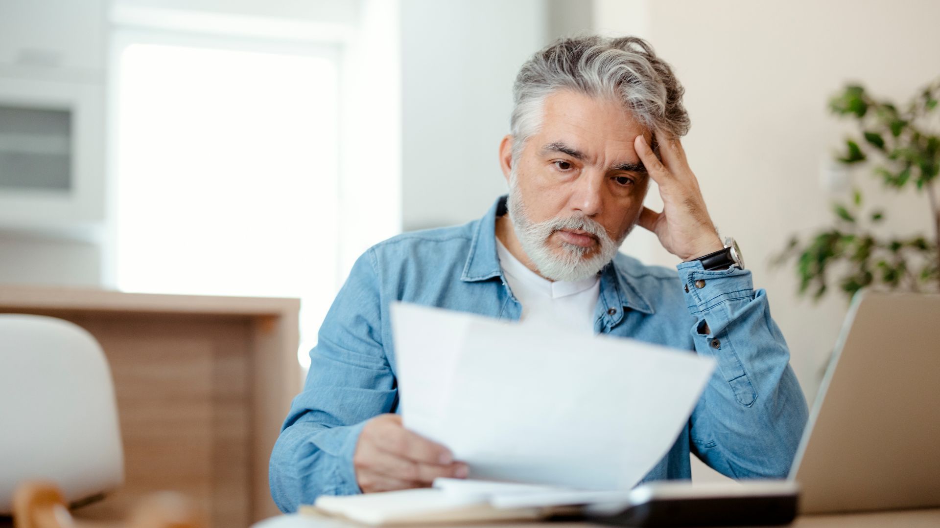 contractor comparing limited company and sole trader tax