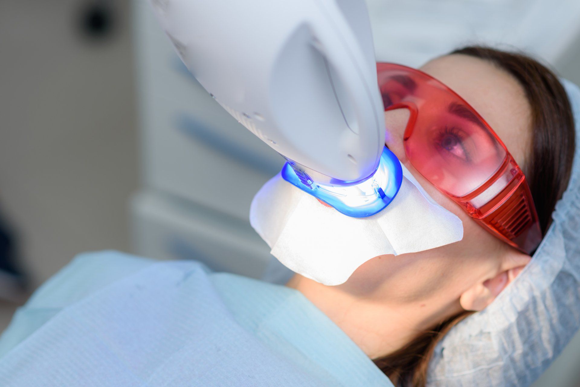 teeth+whitening_rand_dental_featured