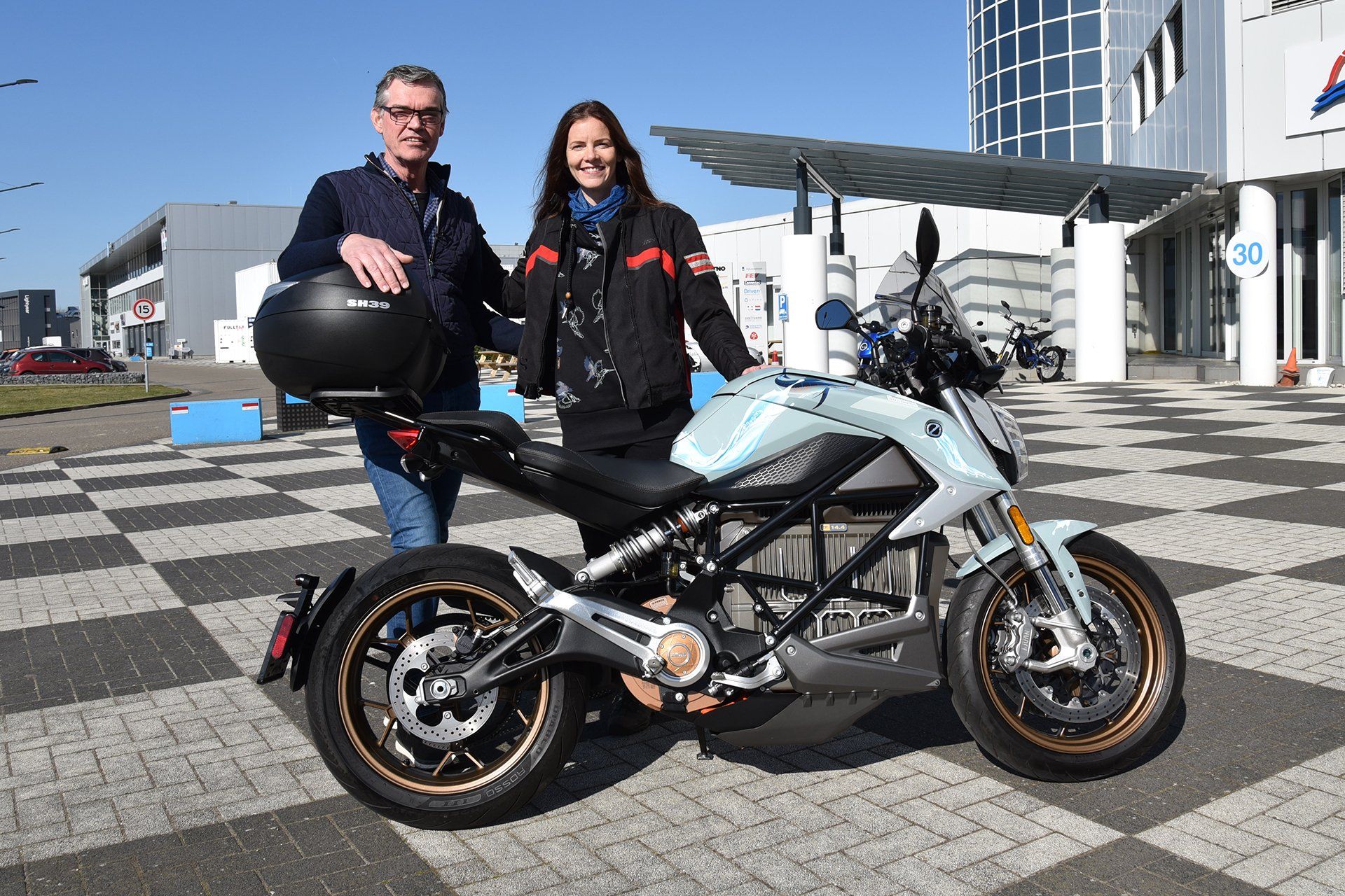 Zero SR/F - Electric Motorbikes