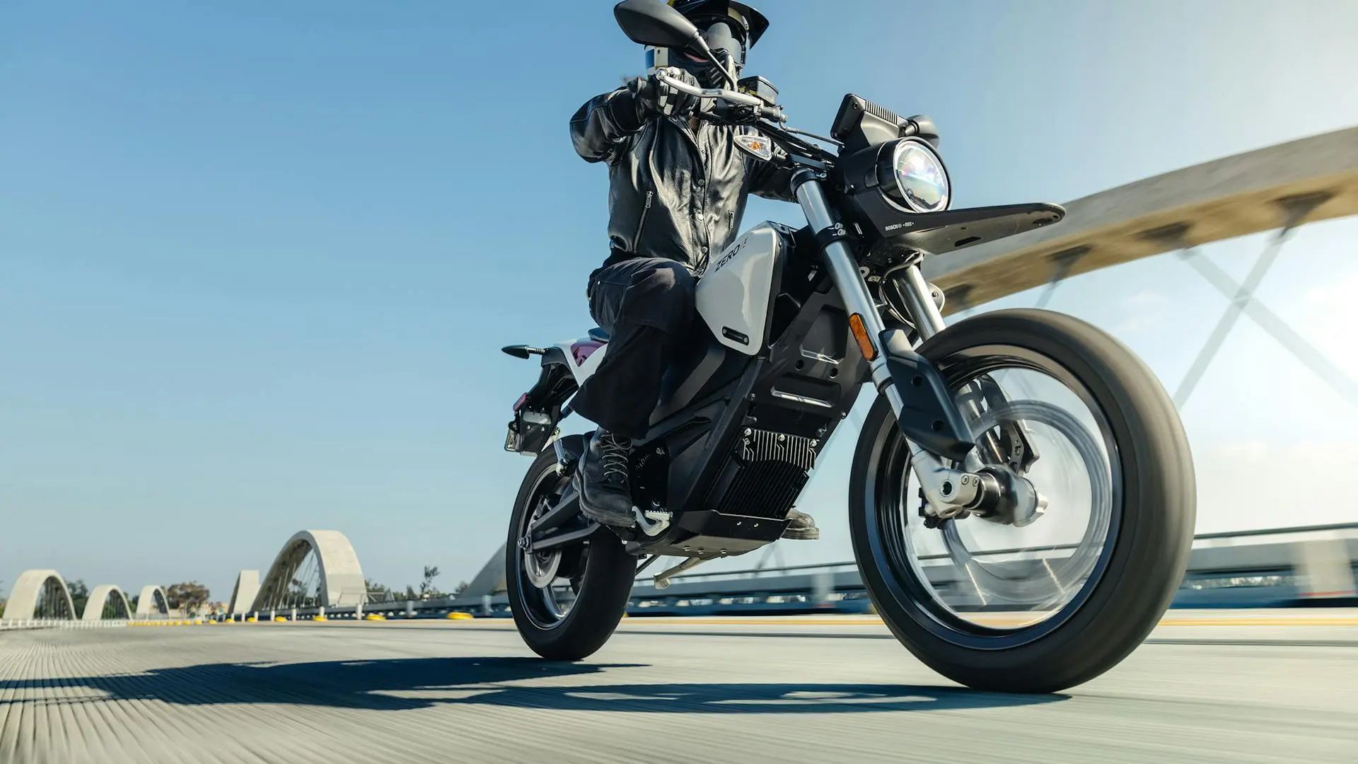 Zero Motorcycles - Zero FXE 2025