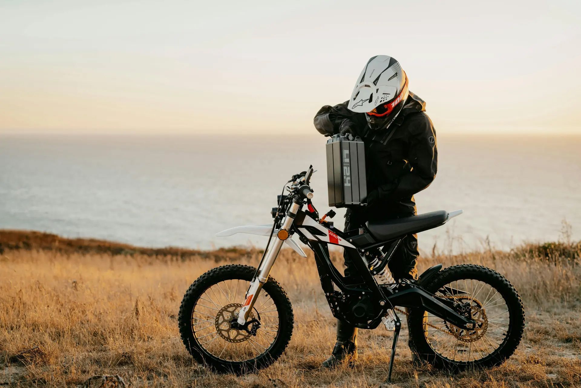 Zero Motorcycles - Zero XB 2025