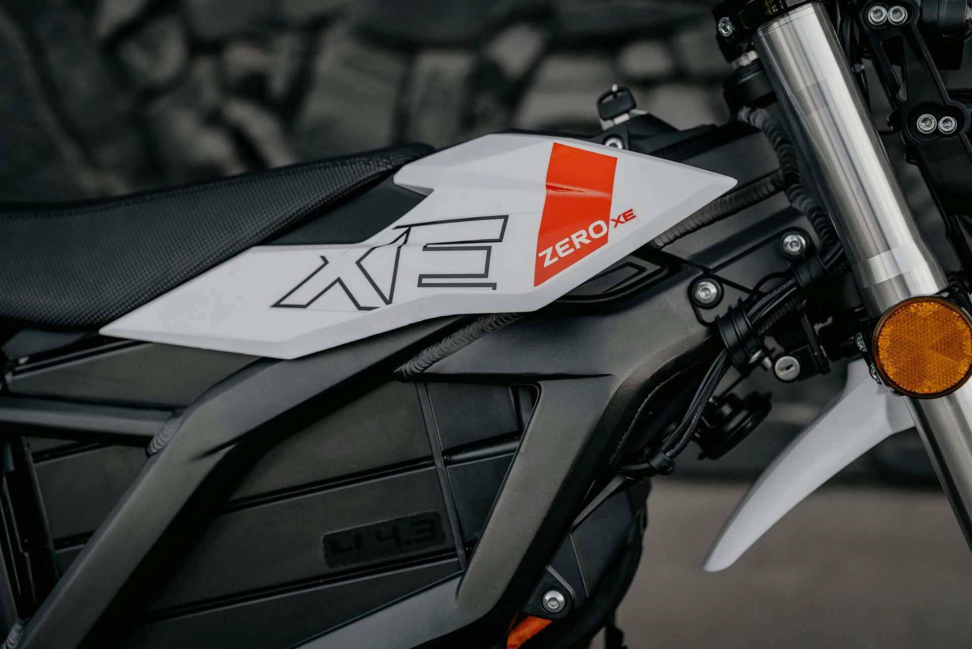 Zero Motorcycles - Zero XE 2025
