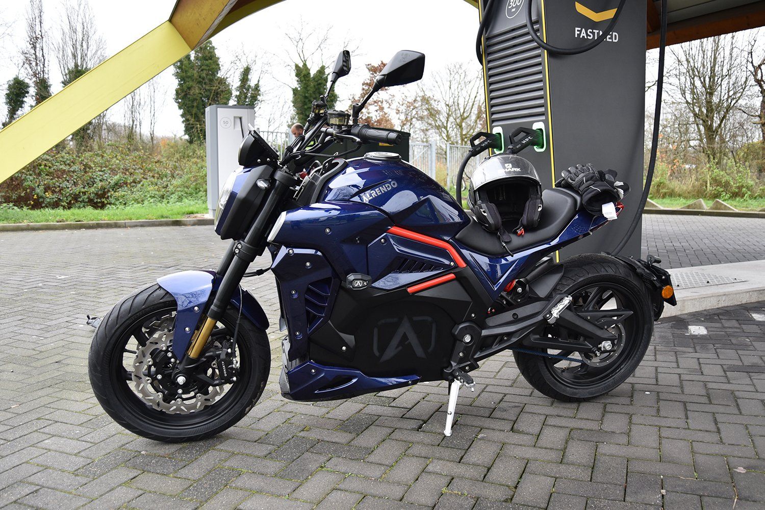 TS Bravo - Alrendo Motorcycles - Electric Motorbikes
