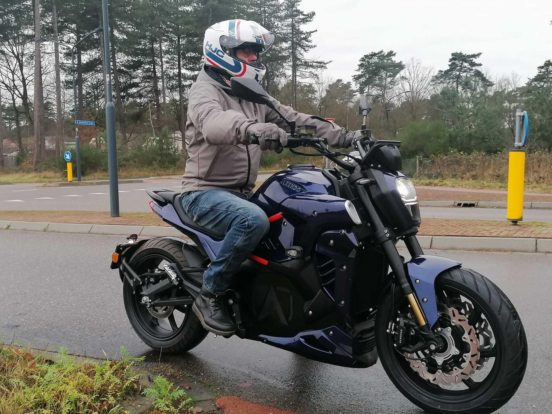 TS Bravo - Alrendo Motorcycles - Electric Motorbikes