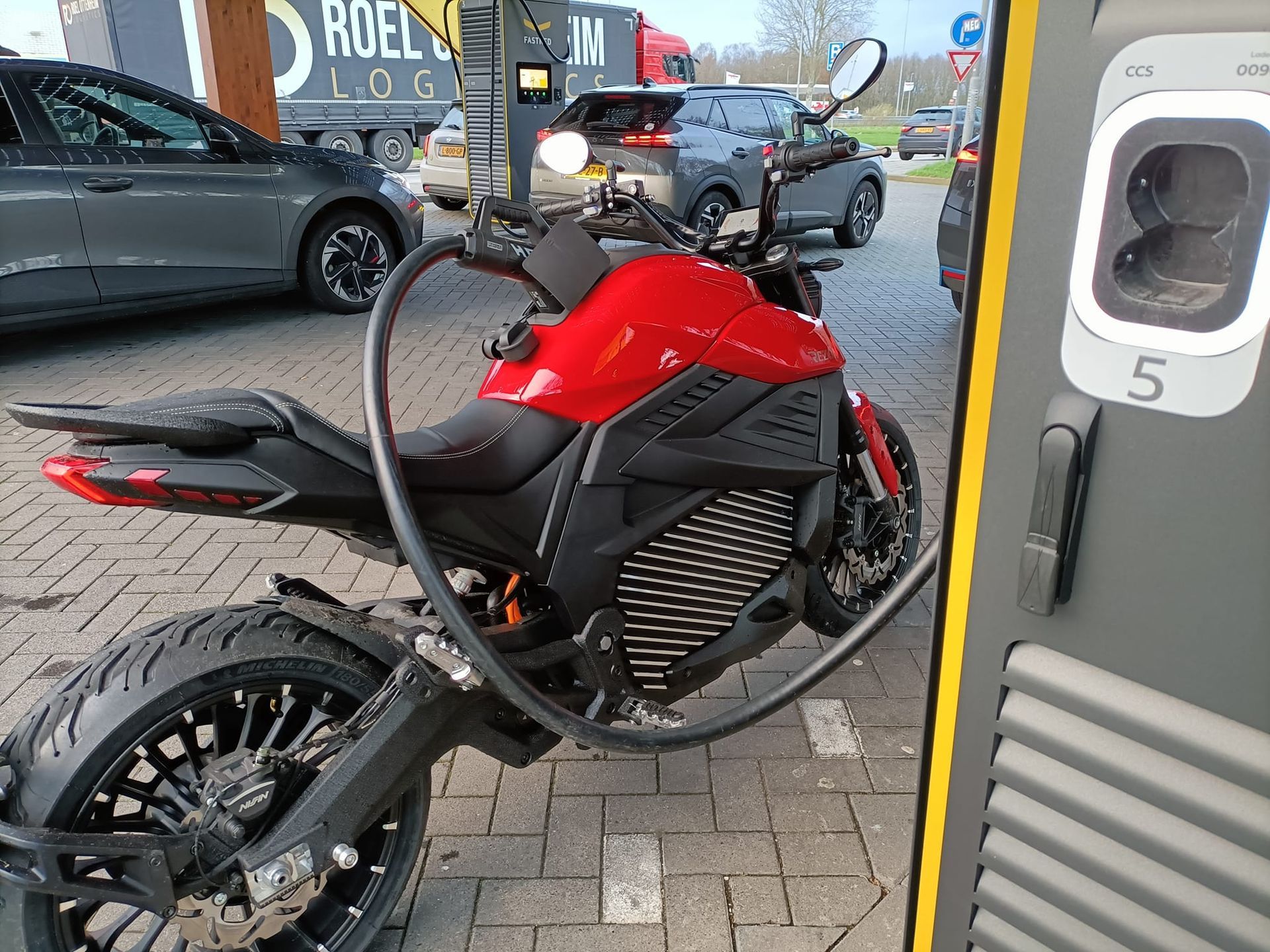 Bohemia Rezon Motorcycles