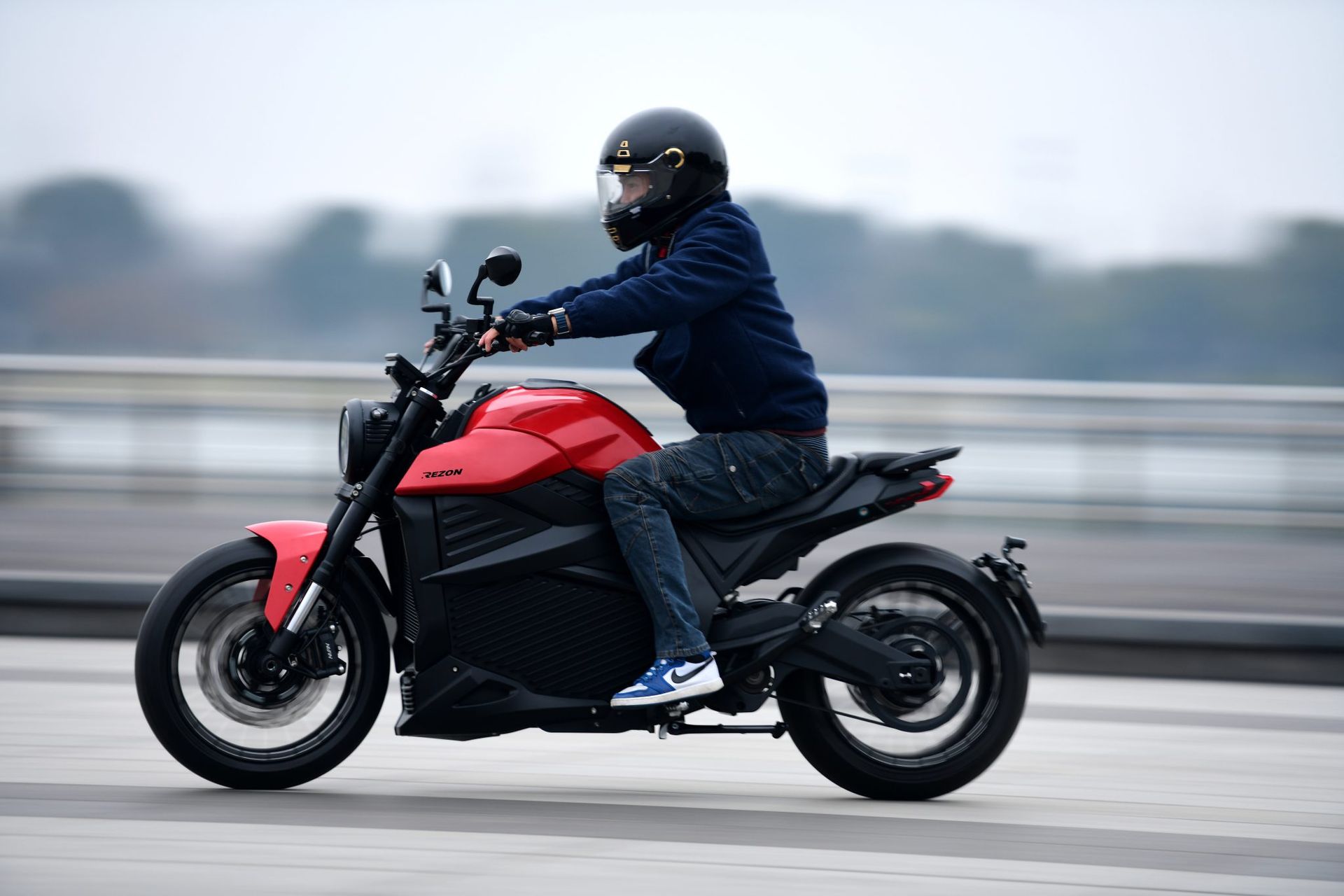 Bohemia Rezon Motorcycles