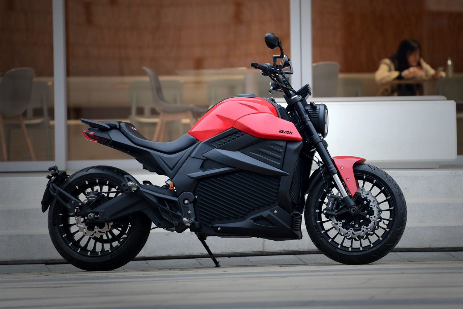 Bohemia - Rezon Motorcycles