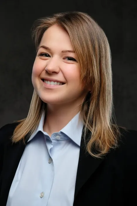 Frau Mitarbeiterfotos in Wien bei KAMERA LAB