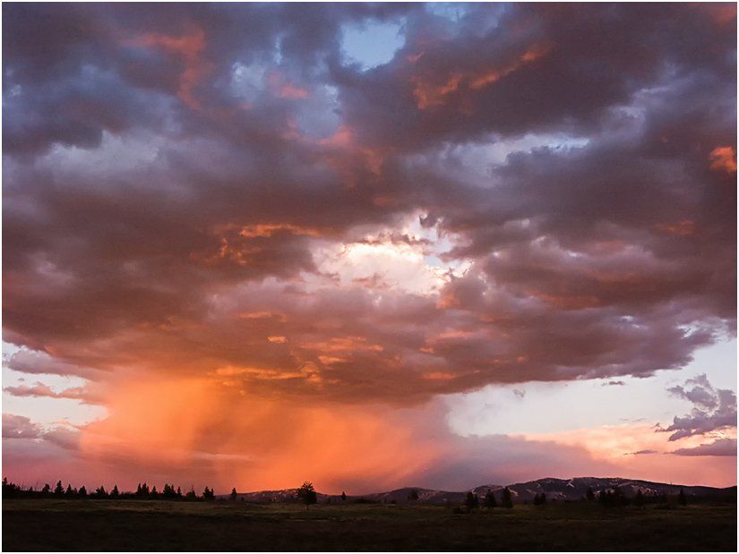 A sunset with a lot of clouds in the sky