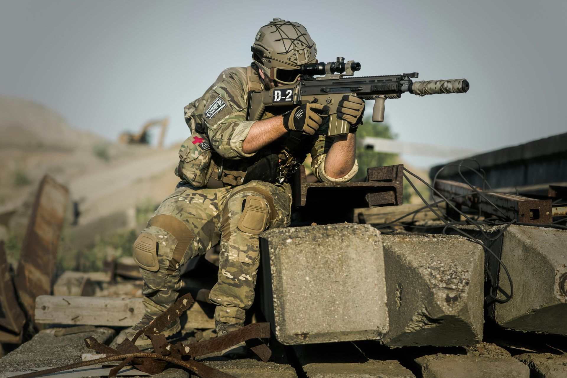 Military personnel in desert combat zone covered under Defense Base Act 