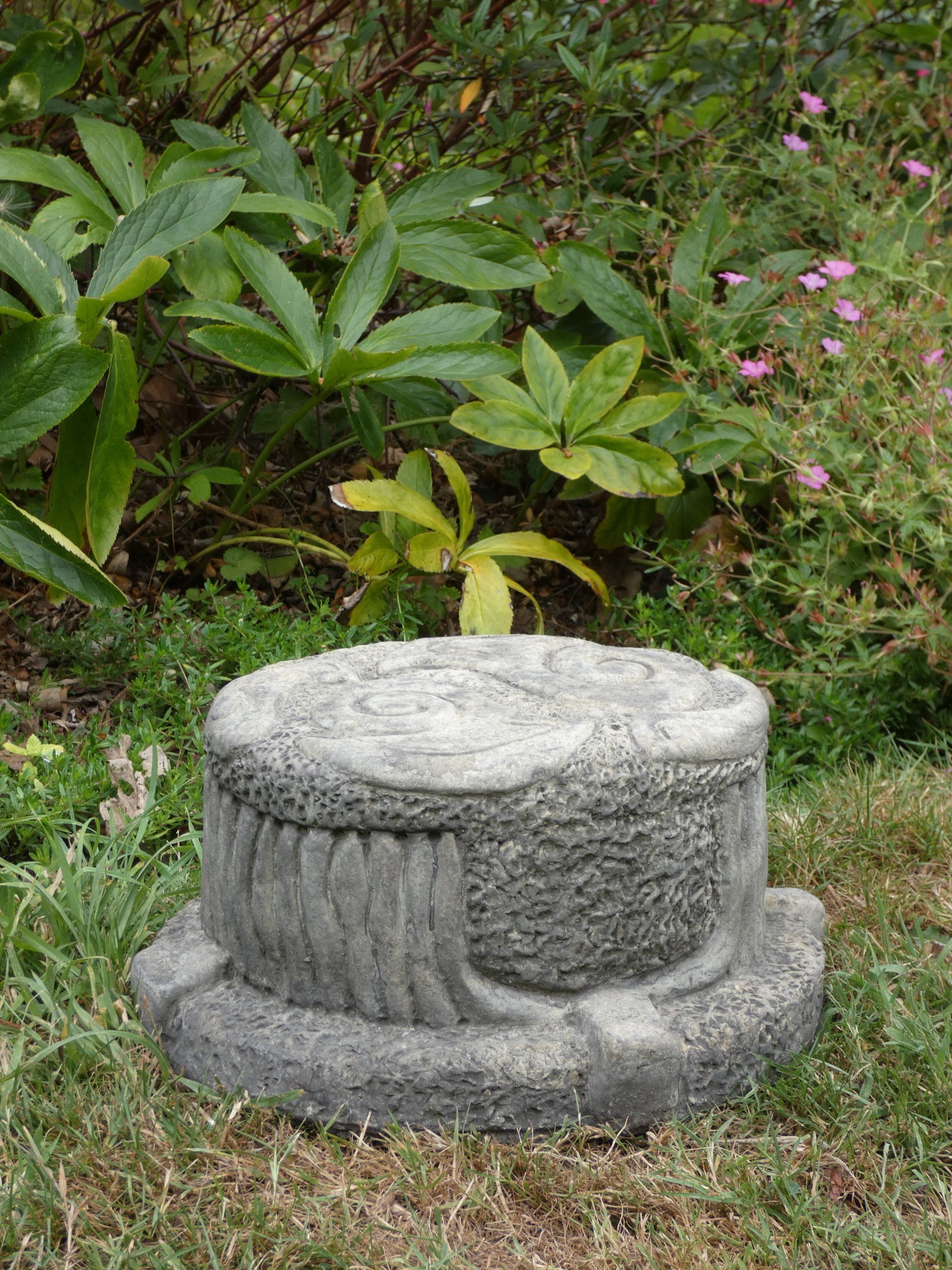 woodland plinth small pedestal stone garden statue