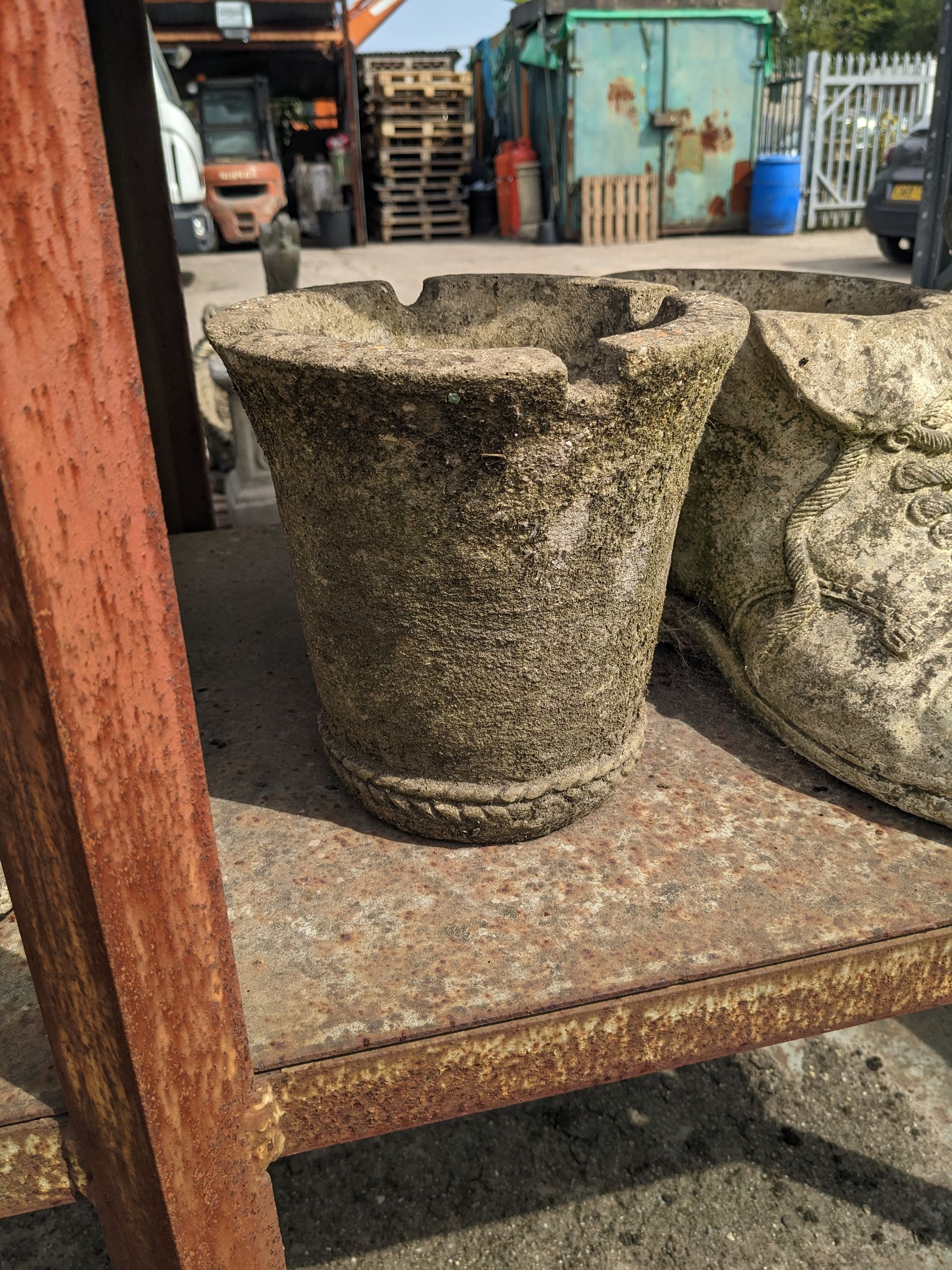small pot vase tub urn planter stone garden statue
