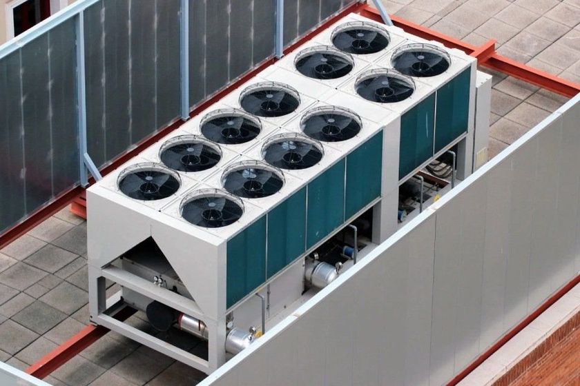 componente di dispositivo per la refrigerazione industriale a Salerno
