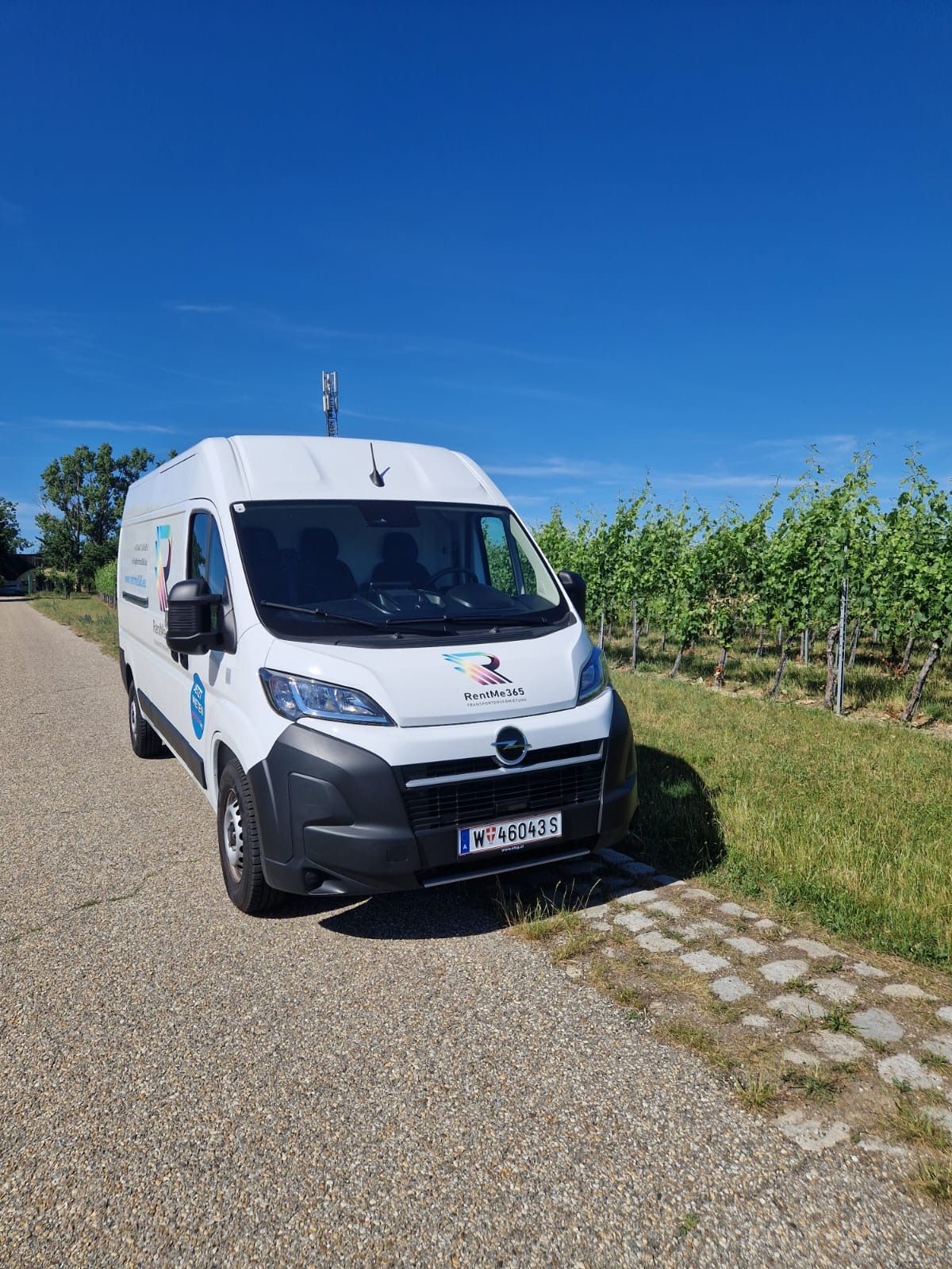 Opel MovanoTransporter RentMe365