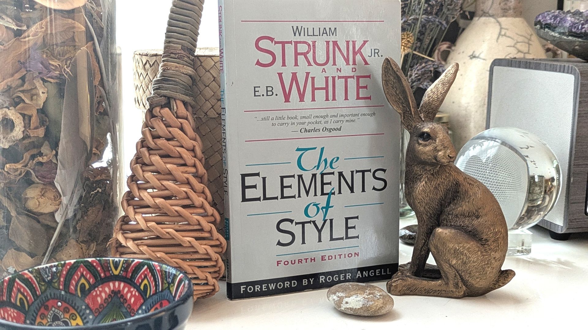A review of Elements of Style by William Strunk Jr and E B White