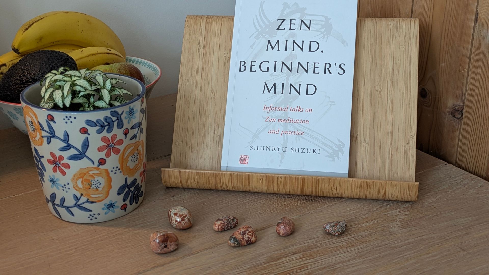 Zen Mind, Beginnger's Mind by Shunryū Suzuki - A book review by Sue Cartwright, Spiral Leaf Zen Mind, Beginnger's Mind by Shunryū Suzuki - A Book Review by Sue Cartwright, Spiral Leaf