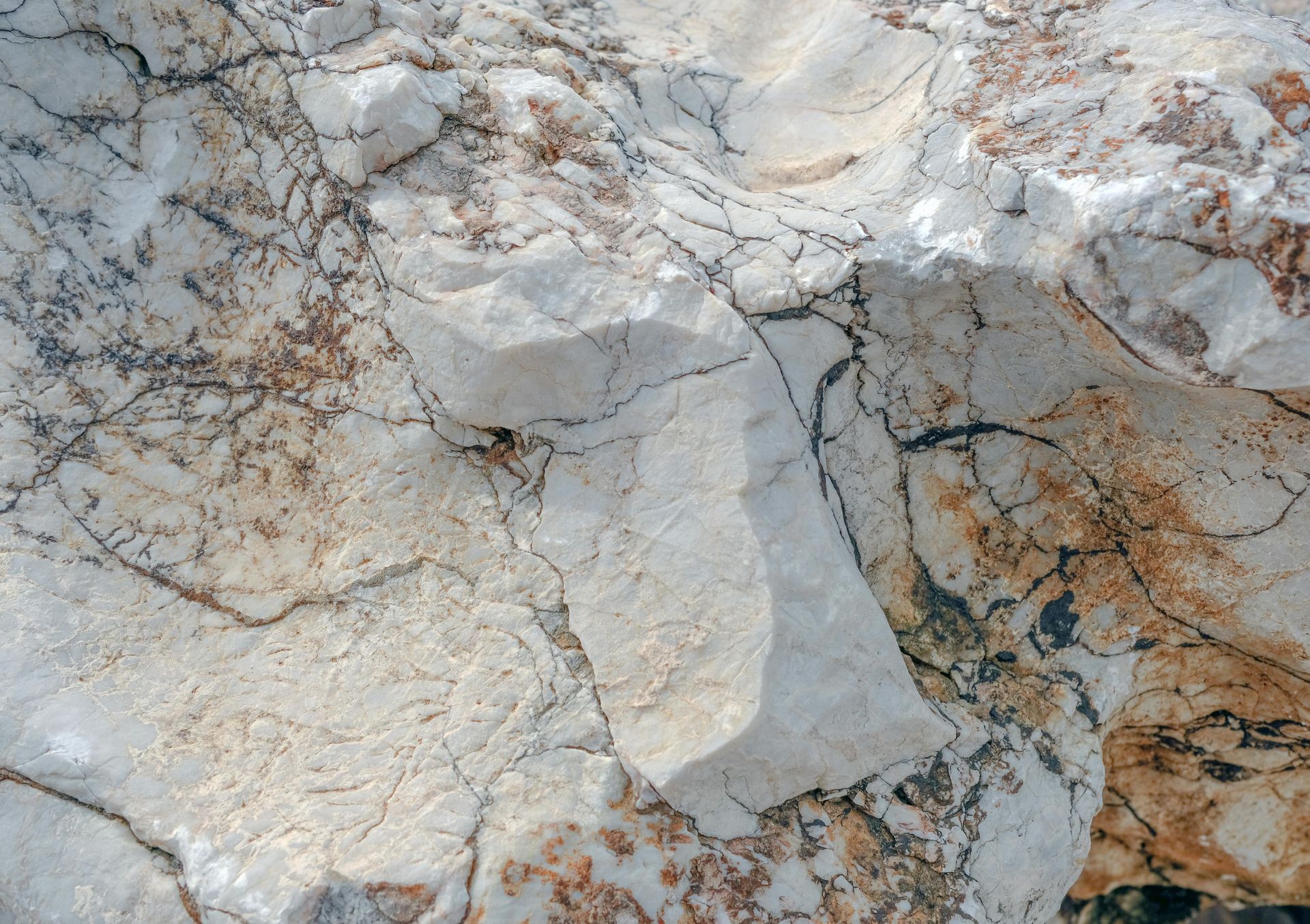 Earth's Stone - A Poem by Sue Cartwright