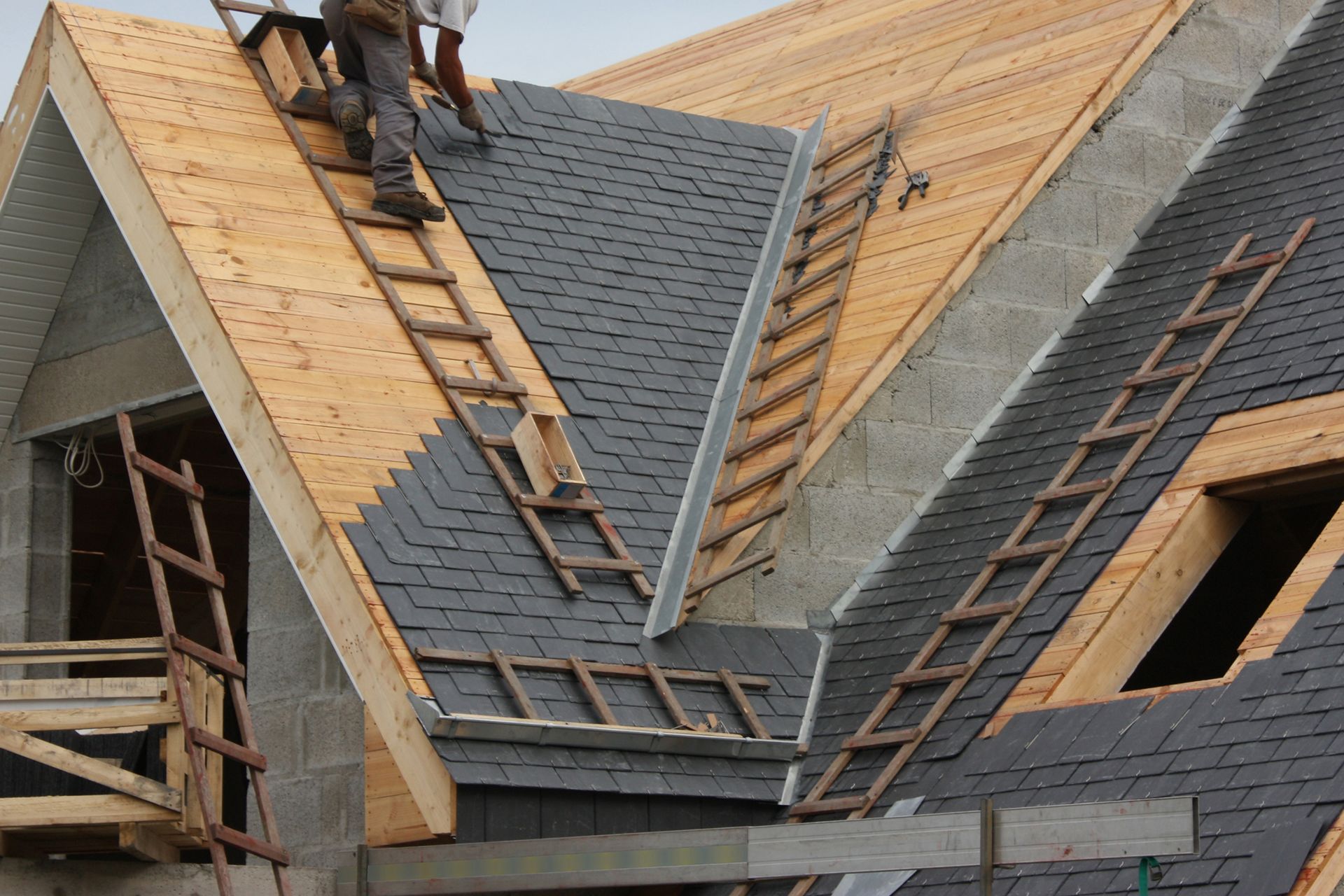 commercial roof leads
