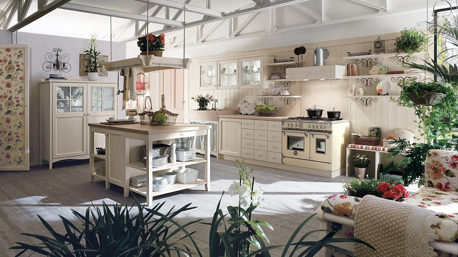 Cucina con fioriera