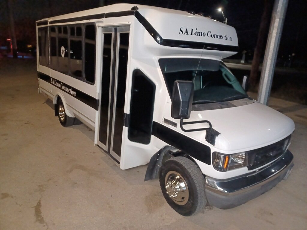 SATX Limousine & Party Bus Rates