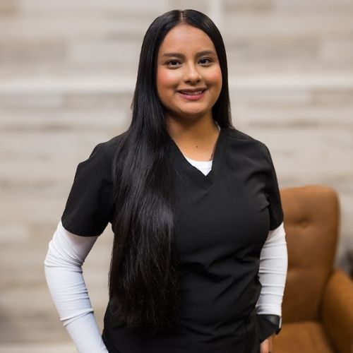 Leslie, Receptionist