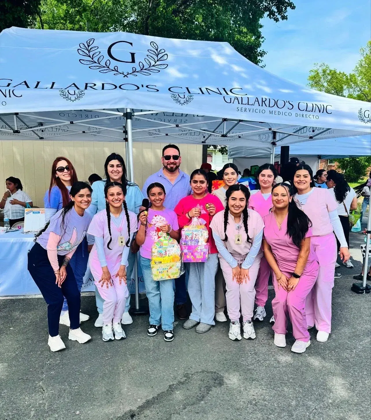 El equipo de Gallardo’s Clinic en nuestro evento comunitario de Pascua