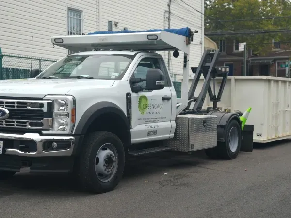 professional landscaping team in queens ny