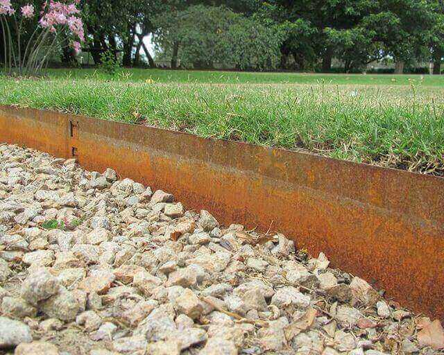 Flexible Steel Garden Edging & Tree Rings NZ EverEdge