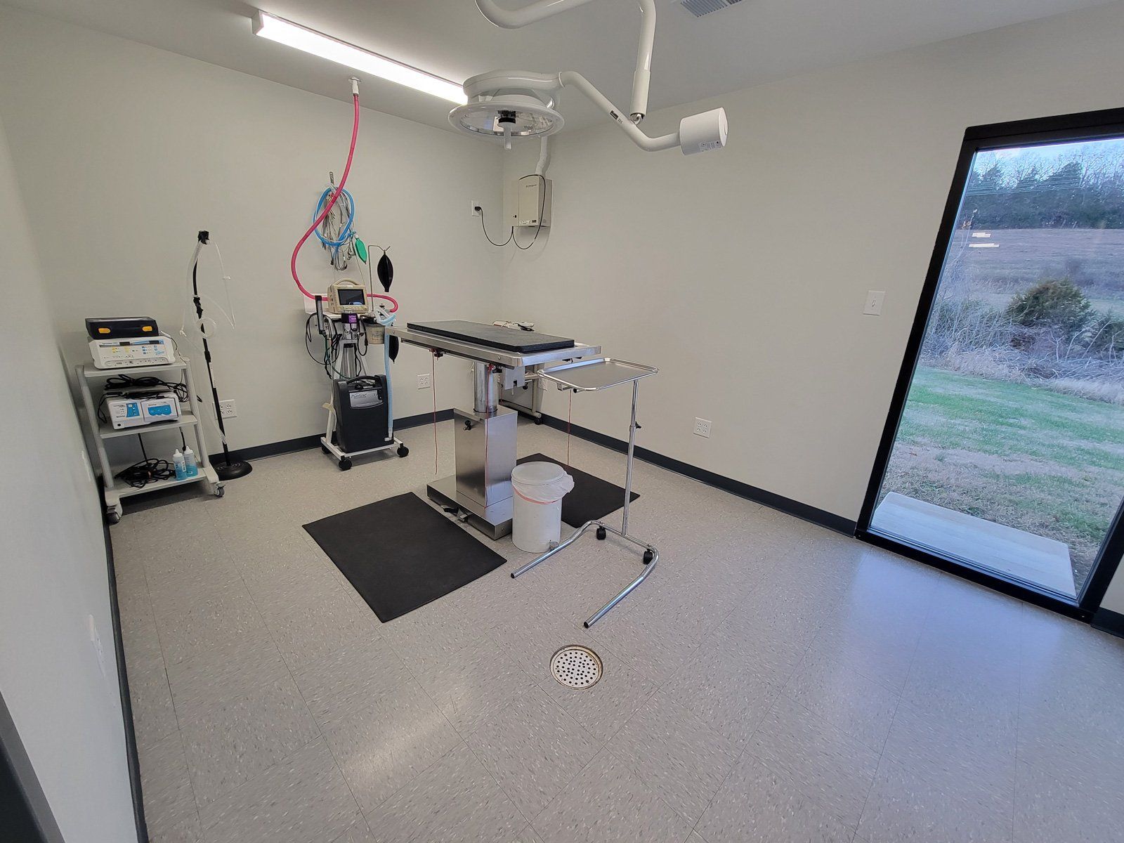 Vet operating room — Festus, MO — Rebecca Darland Pet Clinic