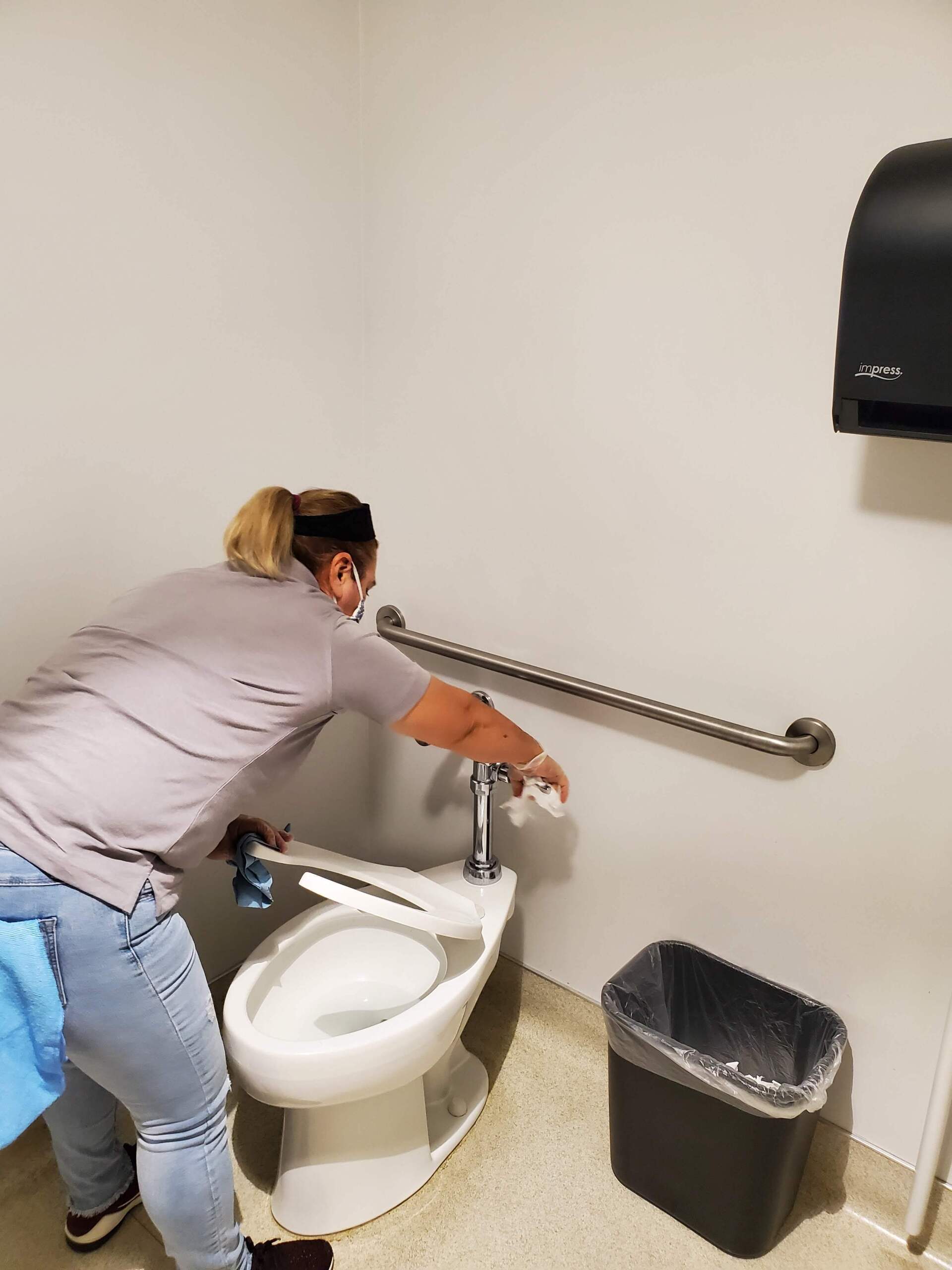 disinfecting | A&R Cleaning Services LLC