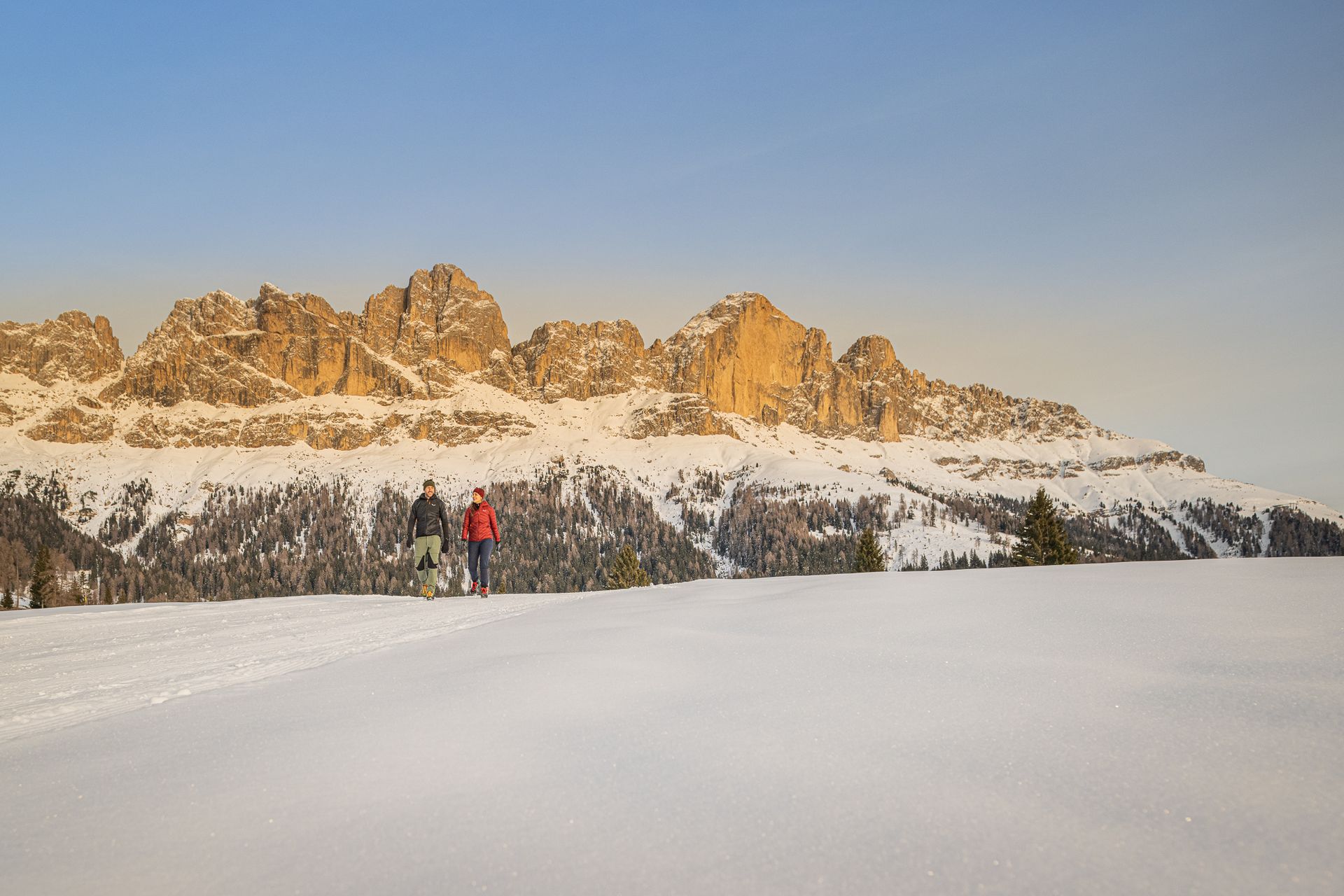 Winterwandern am Fuße des Rosengartens