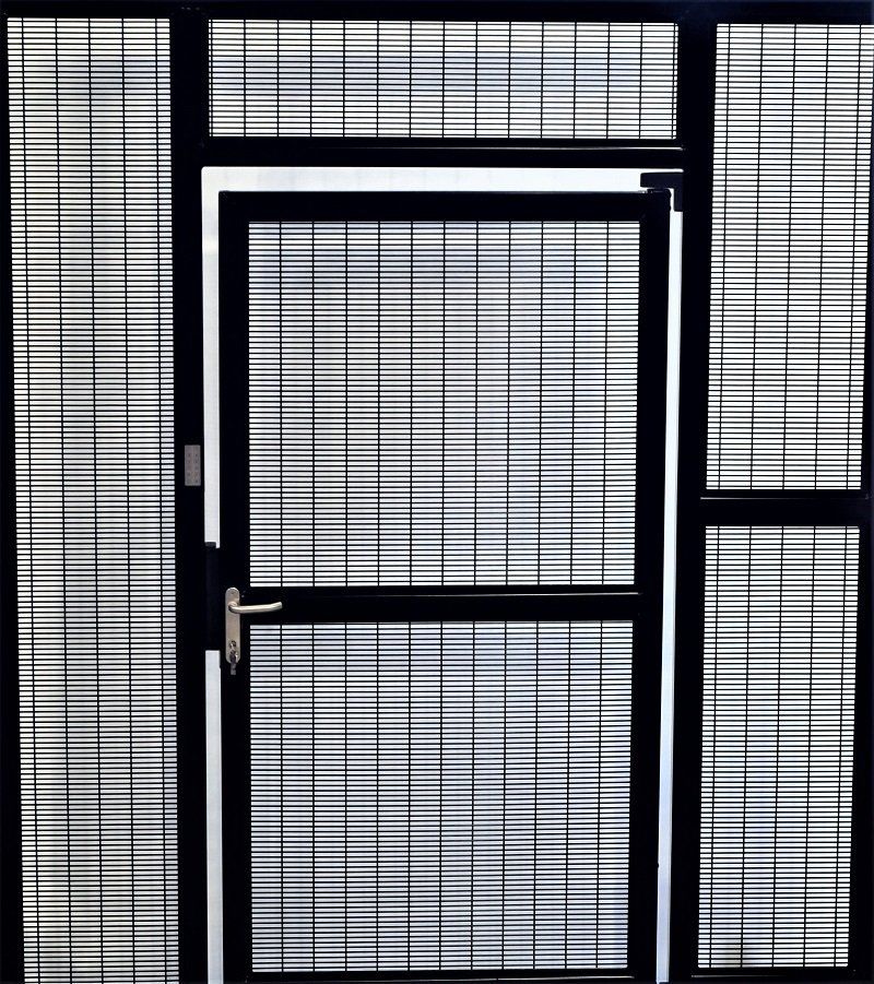 Pedestrian gate