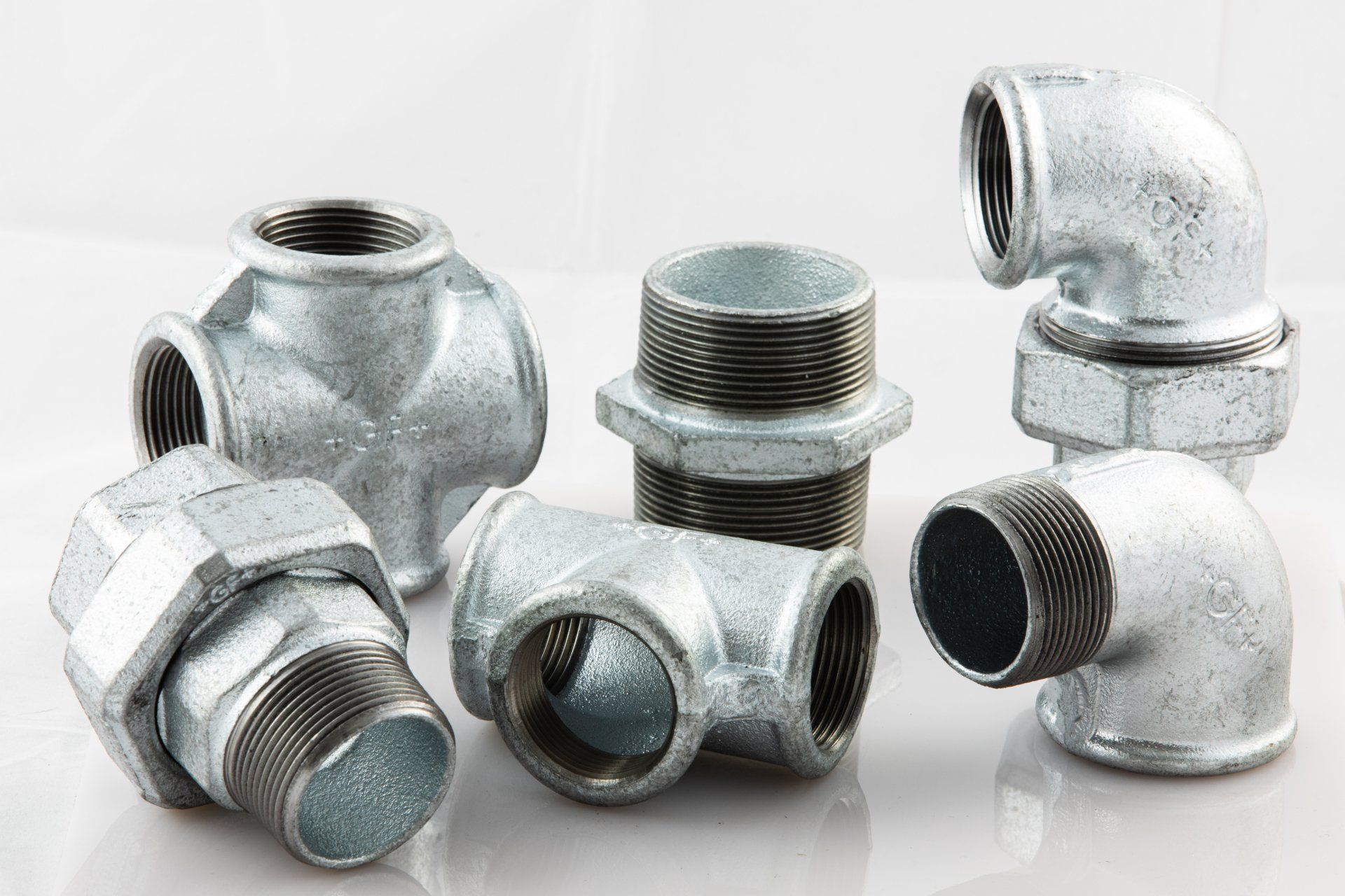Multilayer pipes, valves and lockshield valves catalogue