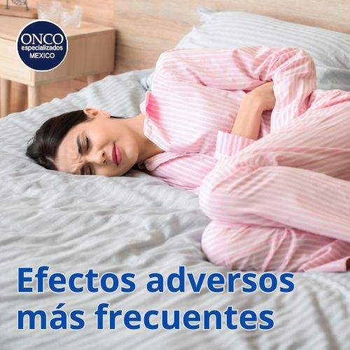 Mujer en reposo por efectos secundarios.