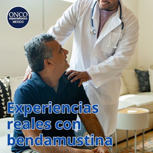 Doctor consultando con un paciente en una clínica, con texto “Experiencias reales con bendamustina”