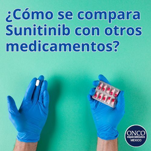 Guantes sosteniendo medicamentos comparativos.