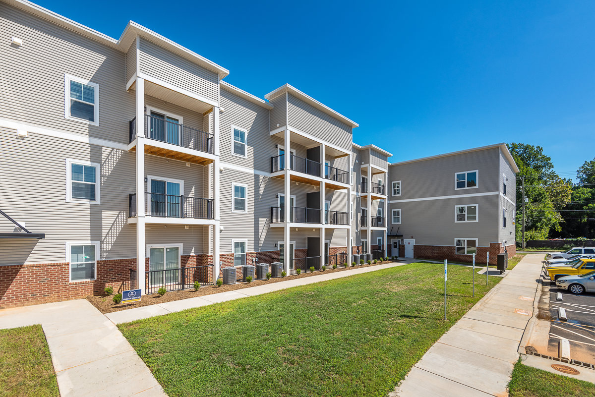 600 Station Square Apartments