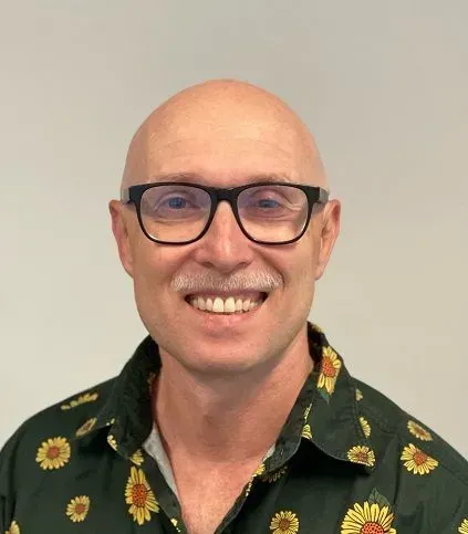 Dr Robert Szabo