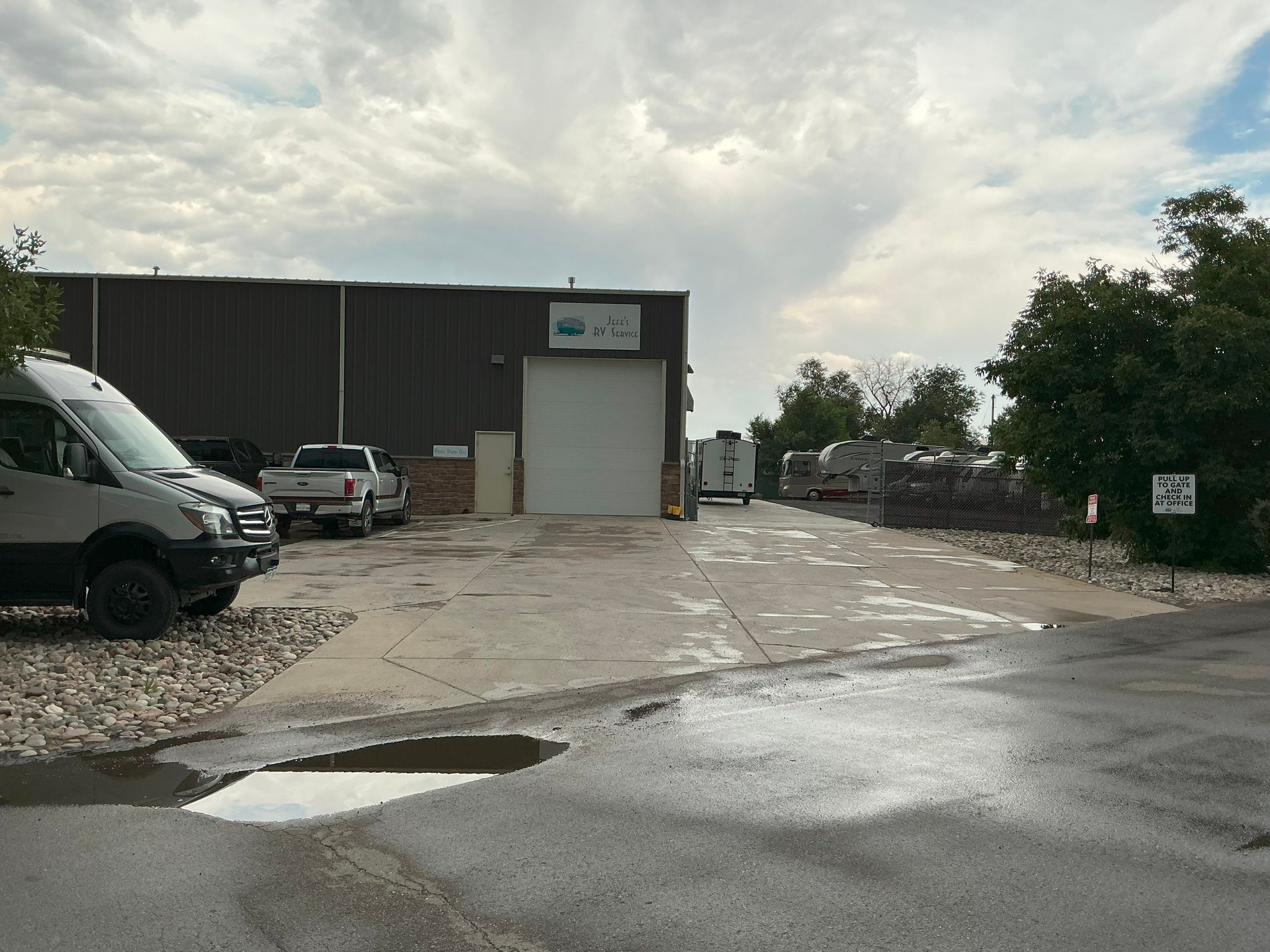 Professional RV Repair Services Denver | RV Repair Shop