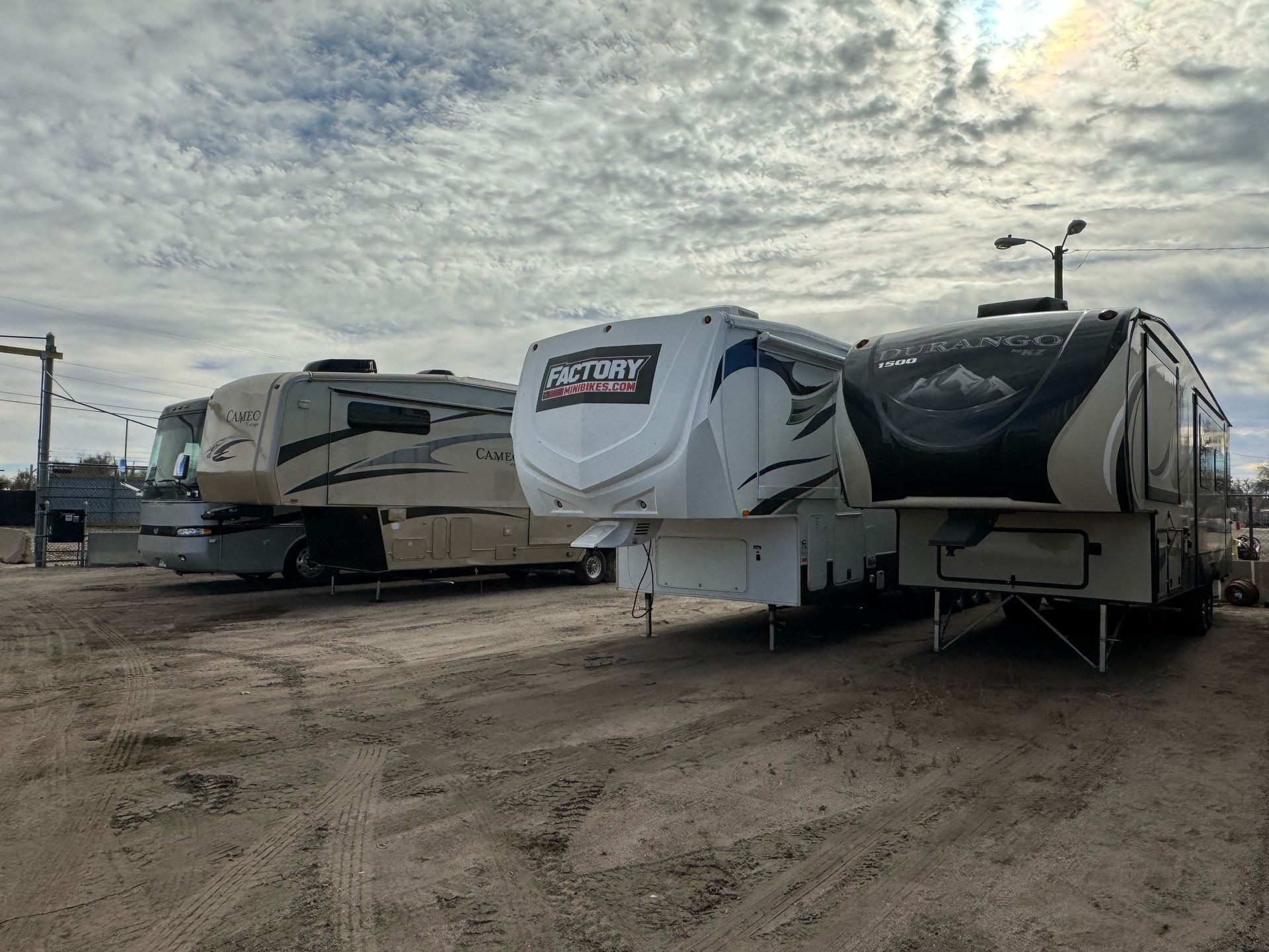 5th wheel service