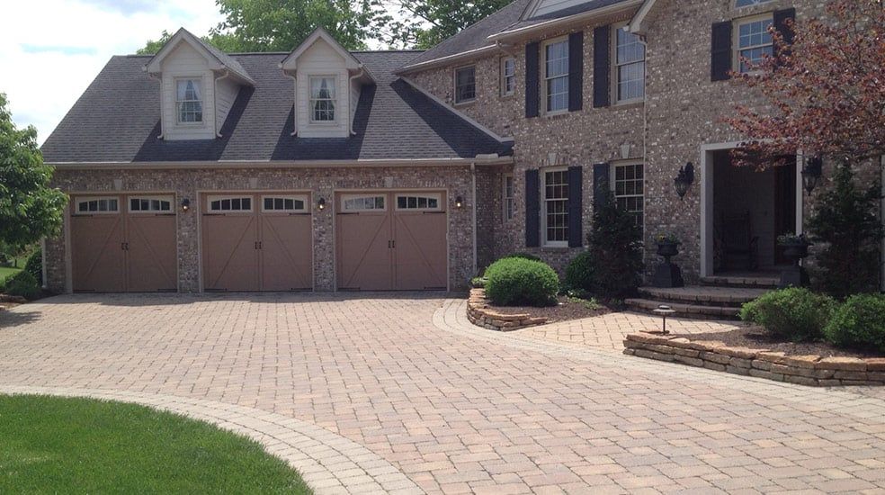 Landscape and Brick Walk Way — Chillicothe, OH — Arselli's