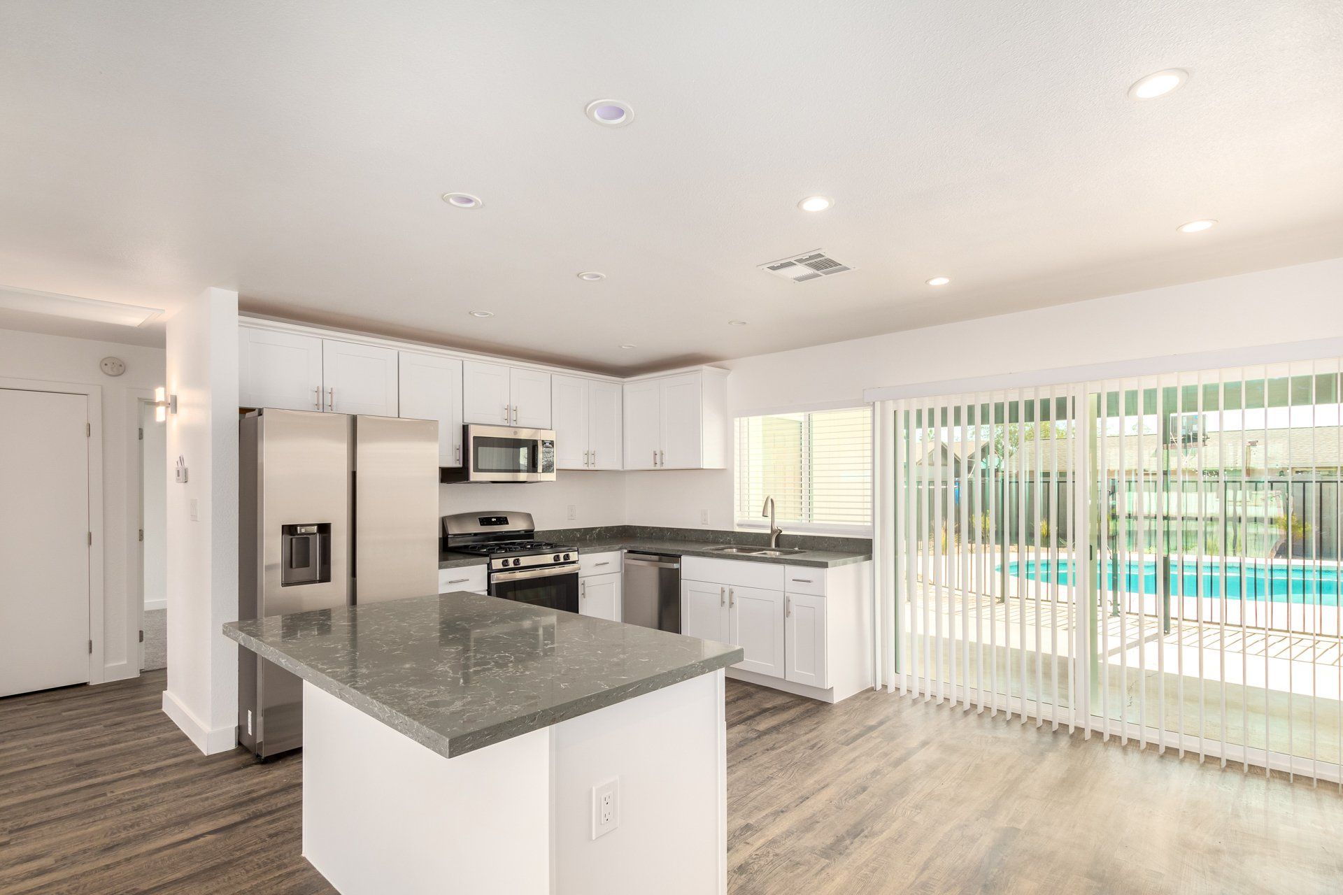 8749 Sells Kitchen